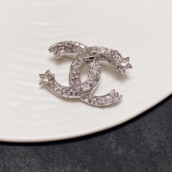 ๐โจAUTHENTICโจ๐ CHANEL brooch - Picture 3 of 6